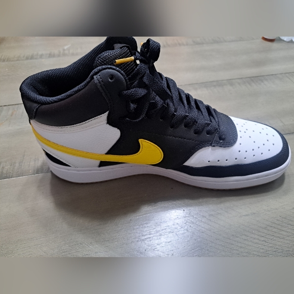 Nike Court Vision - Picture 2 of 4